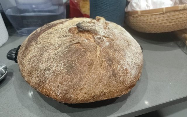 Pan casero de masa madre